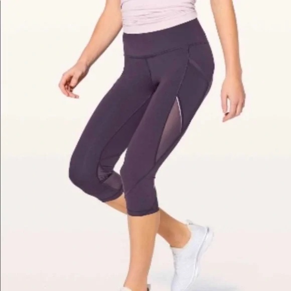 Lululemon Fast‎ As Light Crop leggings 19" Boysenberry size 4